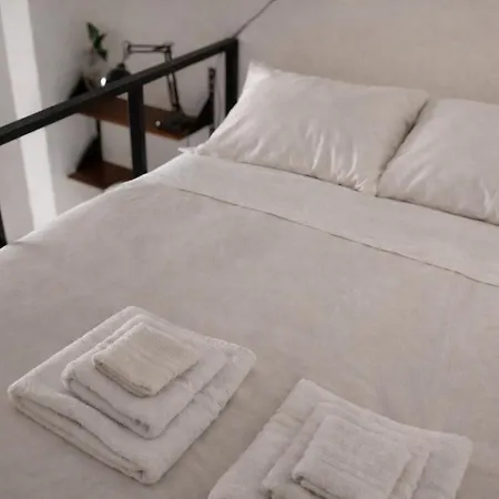 The Collector's - Private Terrace On Navigli 아파트 *